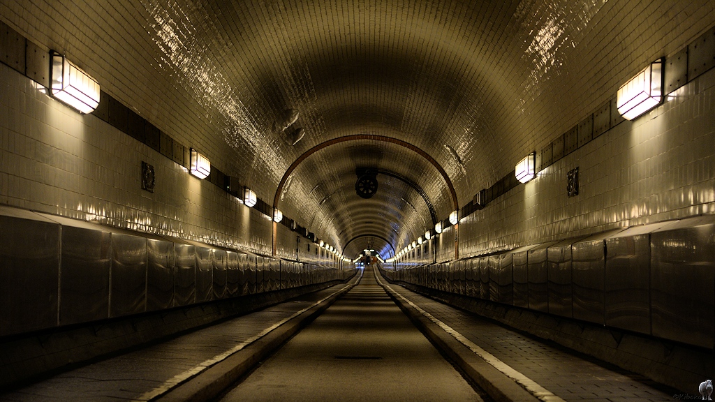 s170614 095 HH Elbtunnel 6183