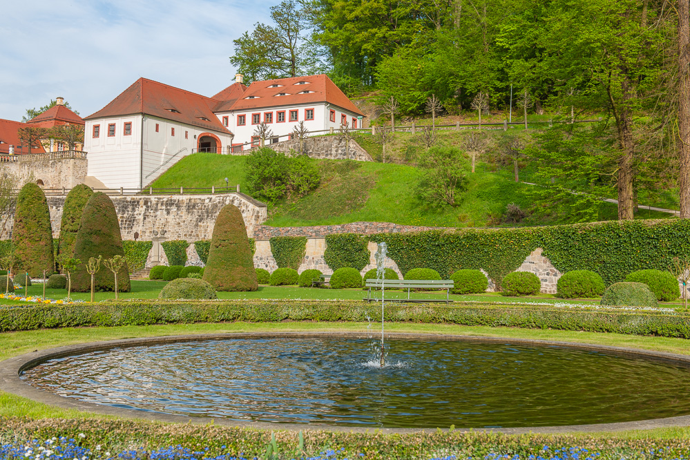 Schloß Wesenstein - Das Wasser sprudelt ohne Pumpe