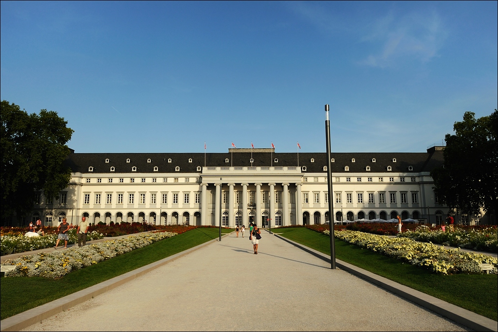 Schlossfront