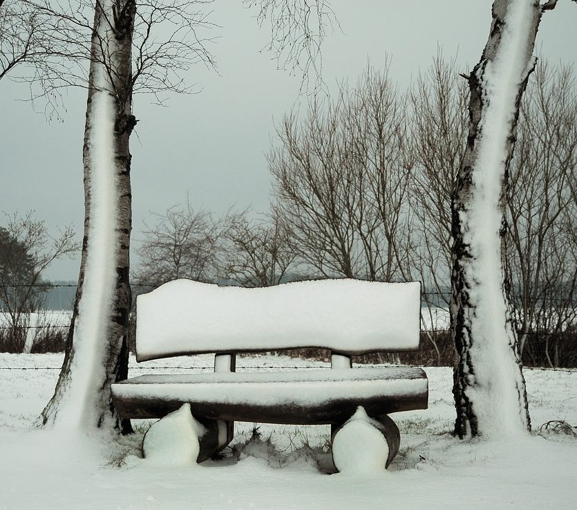 Schneebank in Dorfmark, 2009