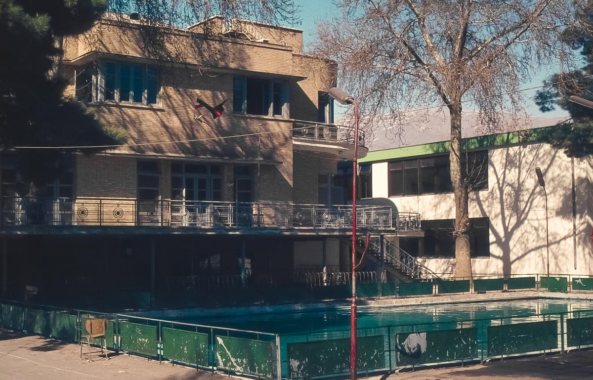 Schulgebäude.jpg