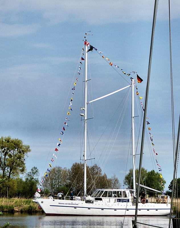 Schulschiff Wappen von Ueckermünde.jpg
