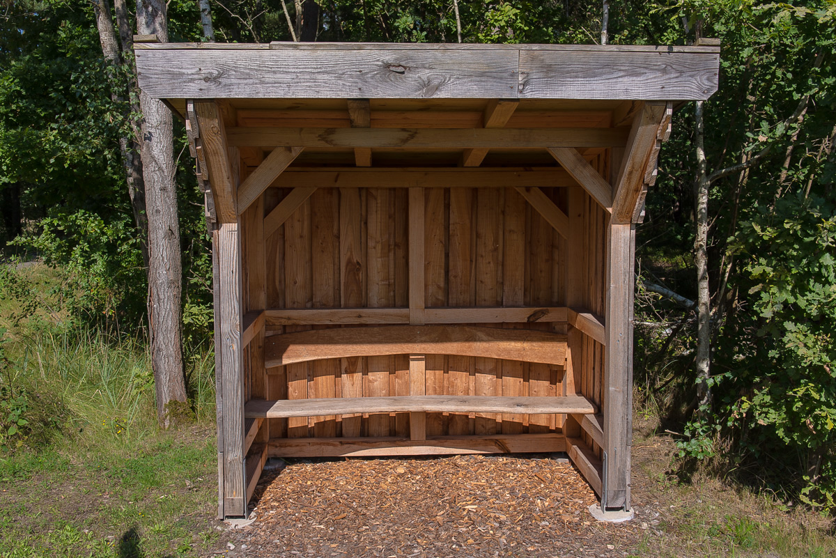 Schutzdachbank (1 von 1).JPG