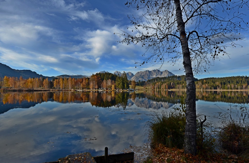 Schwarzsee bei Kitzbühel - Blick auf den Wilden Kaiser (bei Föhn) - stark bearbeitet