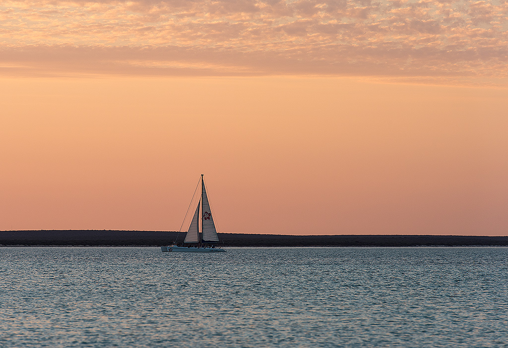 segeln am abend