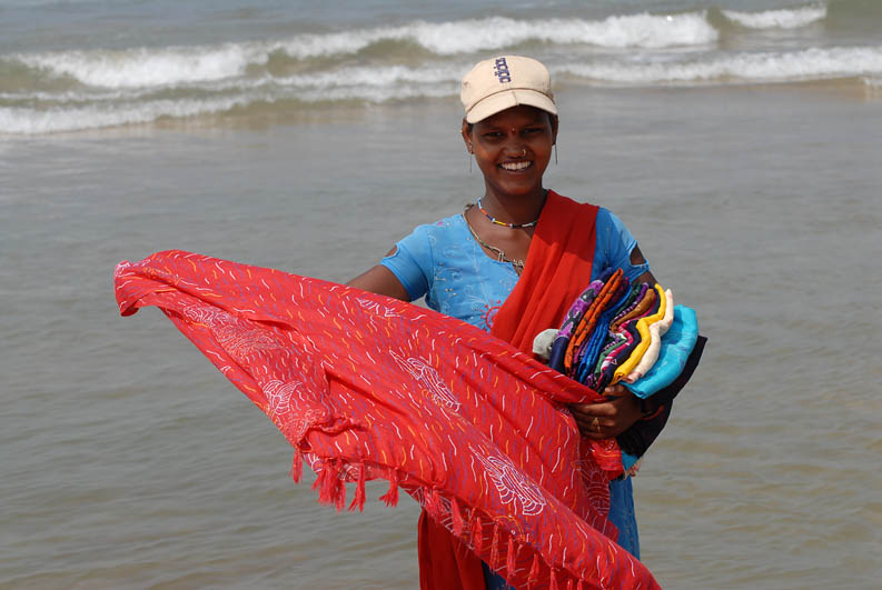 Seller on Candolim Beach (Goa)