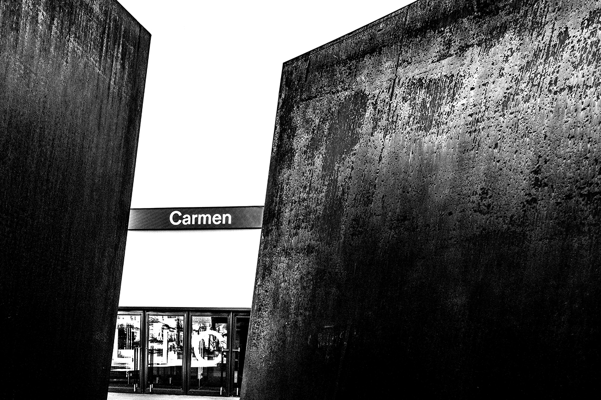 Serra-ruft-Carmen.jpg