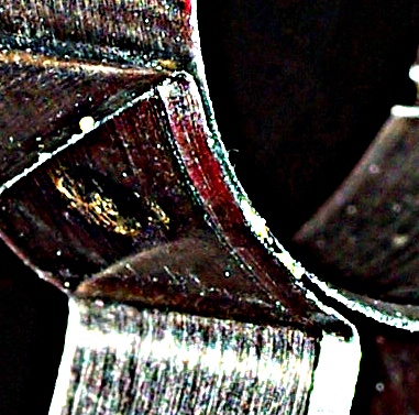 SG105093b