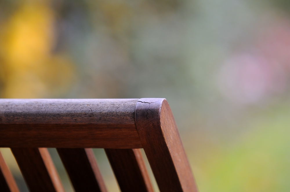 Sigma 70-200 2.8
f/3.2 (d.h. 1 Stufe abgeblendet)
130mm
Objektabstand knapp 1,3m
an D300s,1/60s, ISO200