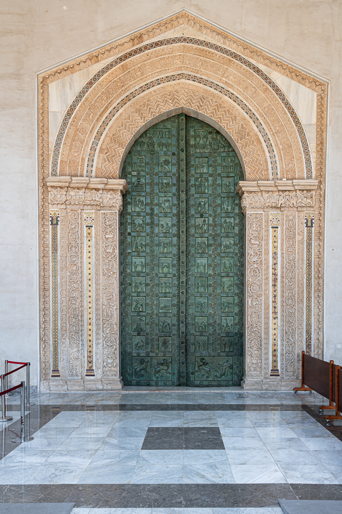 Sizilien 23 Monreale Kathedrale-Außen - 9670.jpg