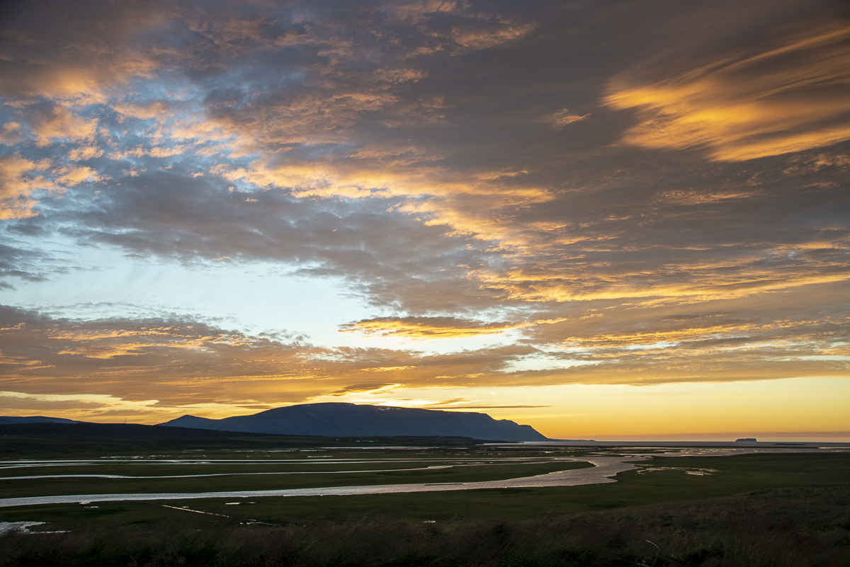 Sonnenuntergang Hofsstadir.jpg