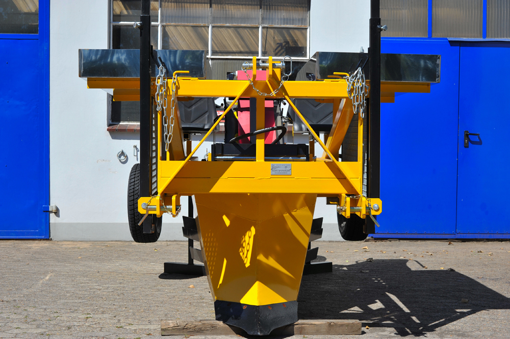 Spargelpflanzmaschine SPM 2000.jpg