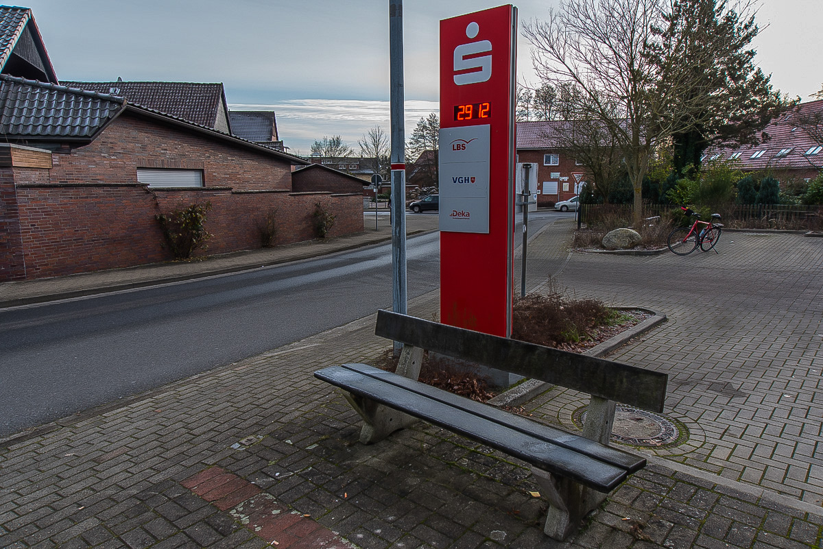 Sparkassenbank.jpg