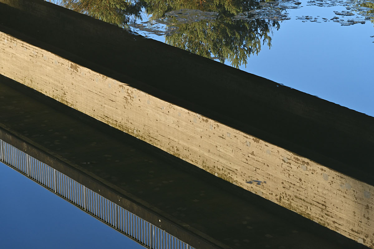 Spiegelbrücke.jpg