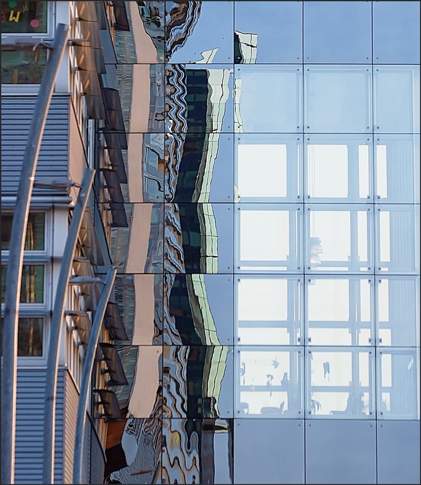 Spiegelung und Durchblick, Donaucity, Wien