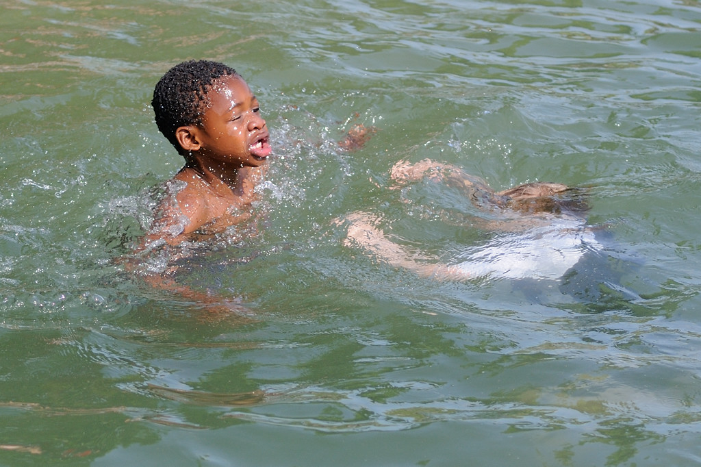 Spiel im Wasser, Sommer am Bodensee
DSD 5230