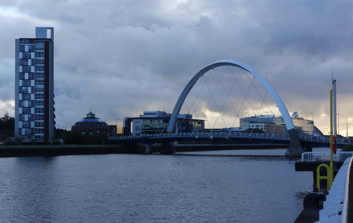 Squinty Brücke über den Clyde.jpg