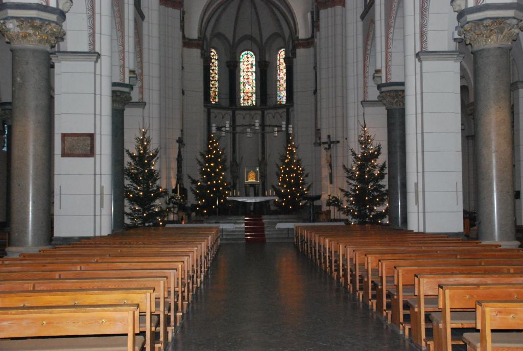 St.Heribertus Mittelportal