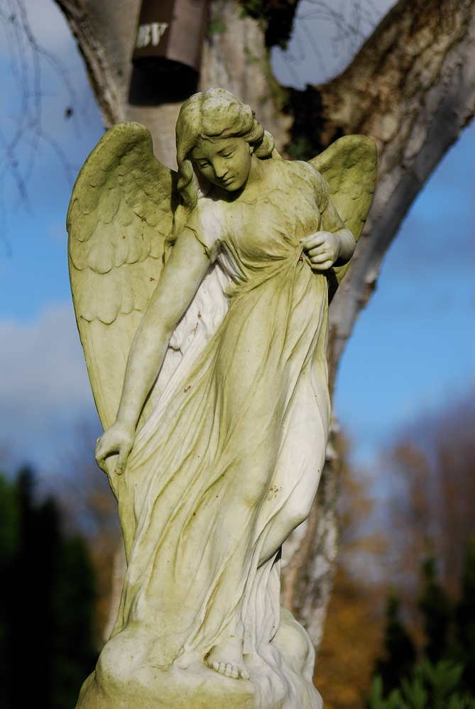 statue2 10