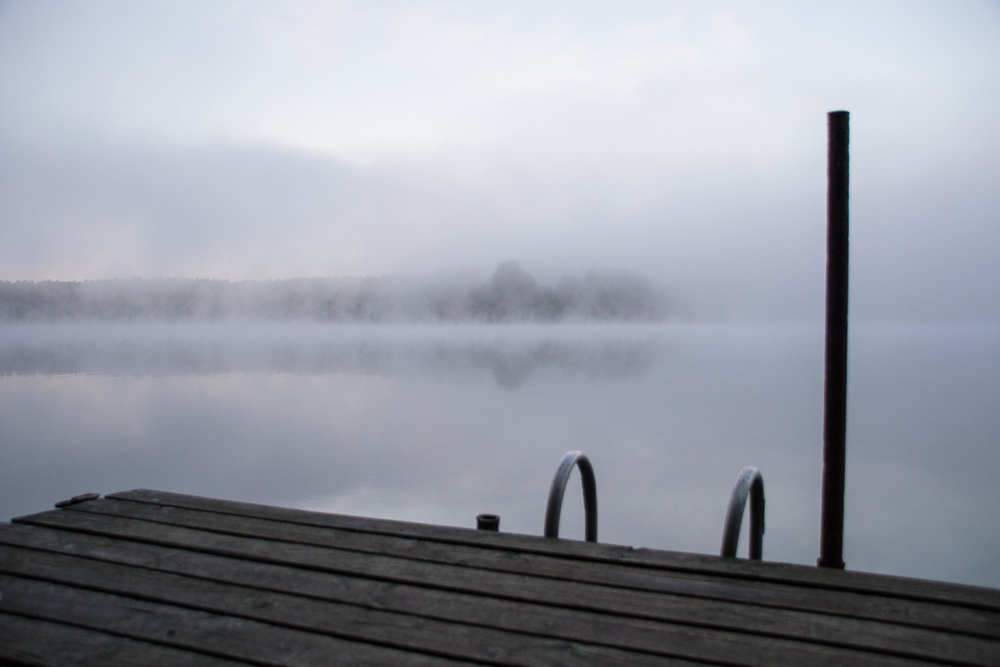 Steg im Nebel