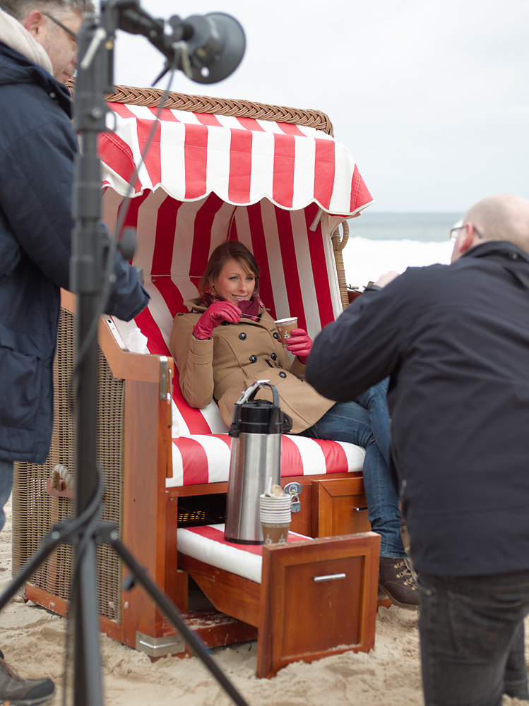 Strandkorb im Winter - nicht ohne Tee...