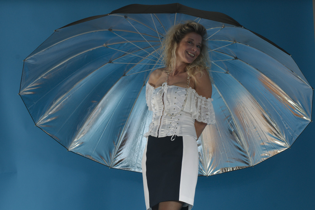 Studio: peter junker artworks Rain/Lech

Model:  Tanja Ott