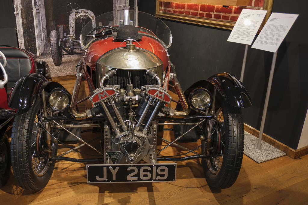 T51X0042-1-2.JPG
