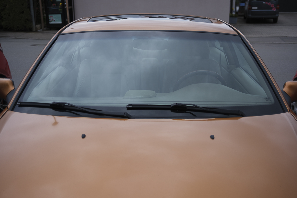 T52X1048-1.jpg