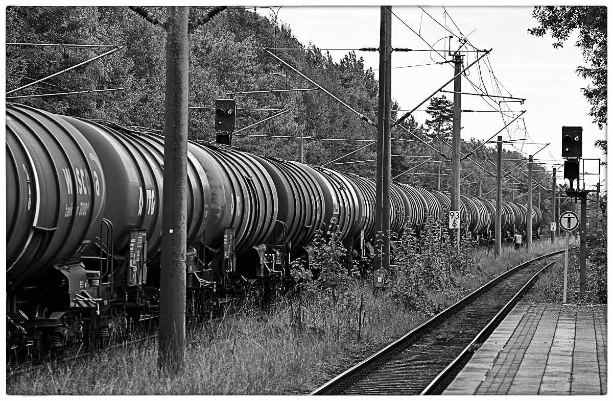 Tankzug 2 BW.jpg