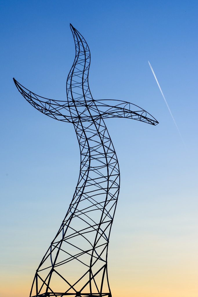 Tanzender Strommast 3