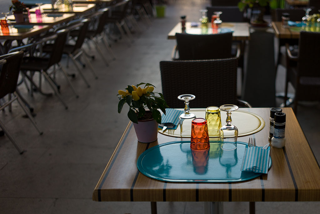 tarascon table