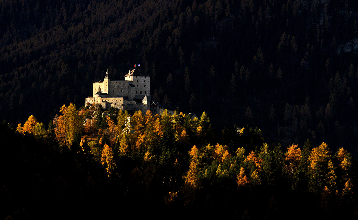 Tarasp.jpg