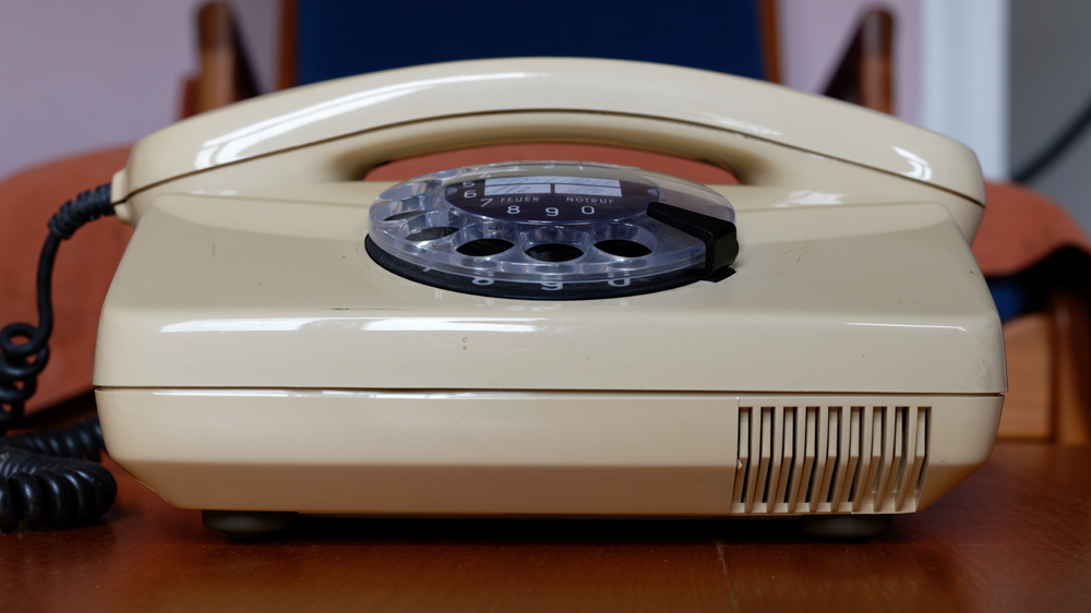 Telefon vorne.jpg