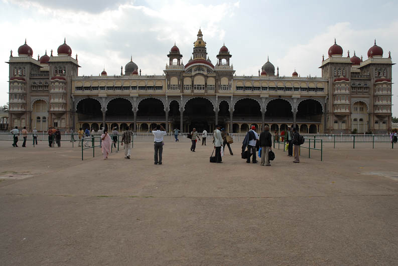 The Kings Palace by day (Mysore)