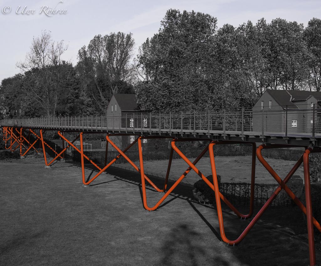 the red bridge 4217