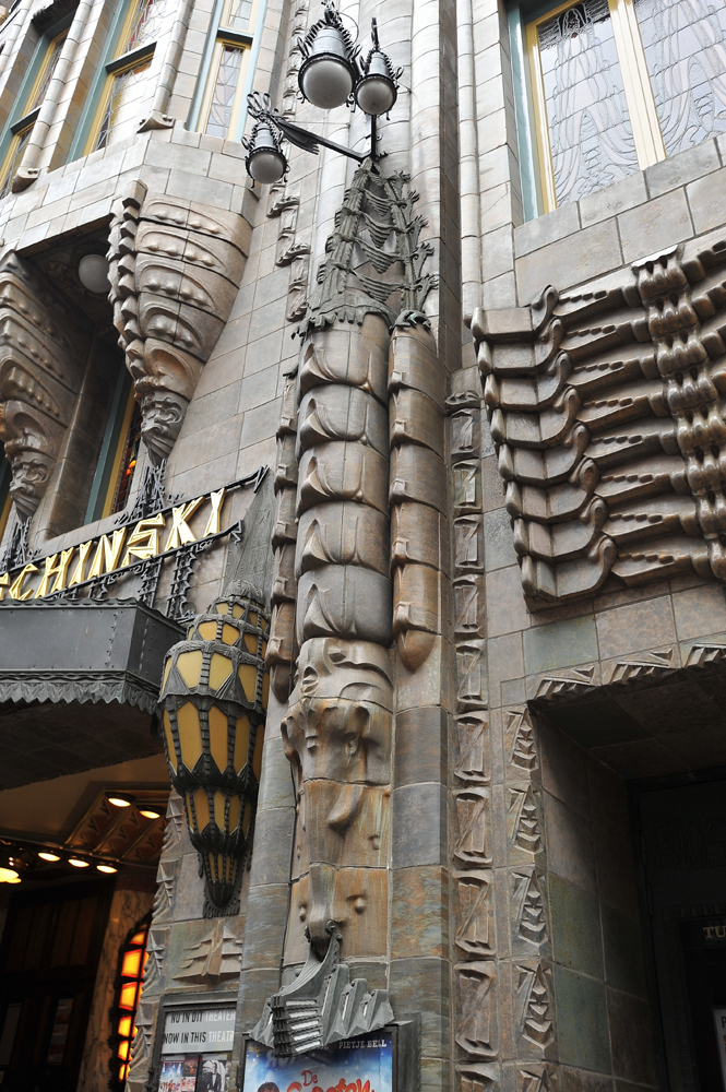 Theater Tuschinski Amsterdam Detail.jpg