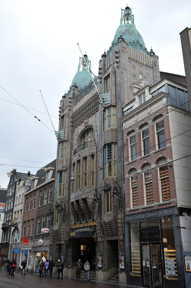 Theater Tuschinski Amsterdam.jpg