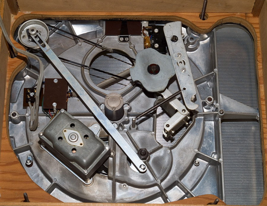 Thorens 124 unten