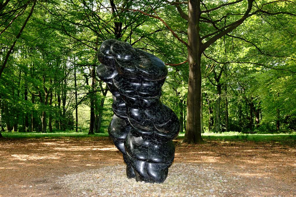 Tony Cragg20110430  Skulpturenpark Waldfrieden Wpt  0082 DxO