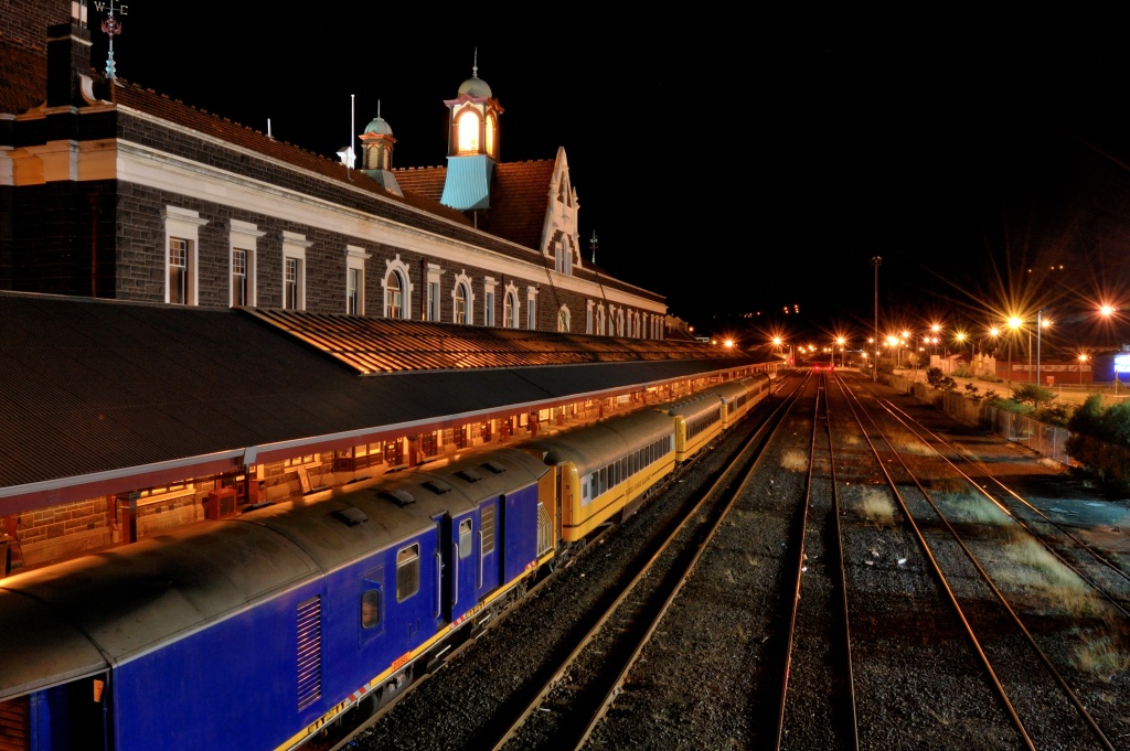 Trainstation @ Night
Dunedin, Neuseeland
ISO 200 - 18mm - F22 - 30s