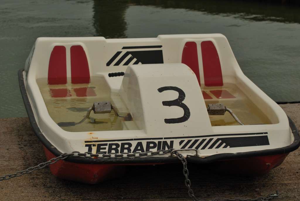 Tretboot an der Kette