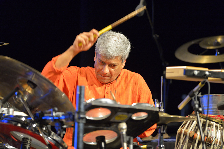 Trilok Gurtu NIX web