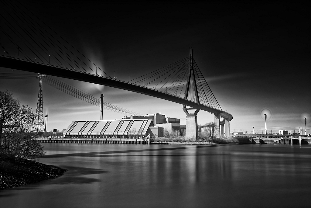 TS6,Eleonora Maersk,Köhlbrandbrücke,Roßhafen,Landungsbrücken,Exp 003 DxO v k
