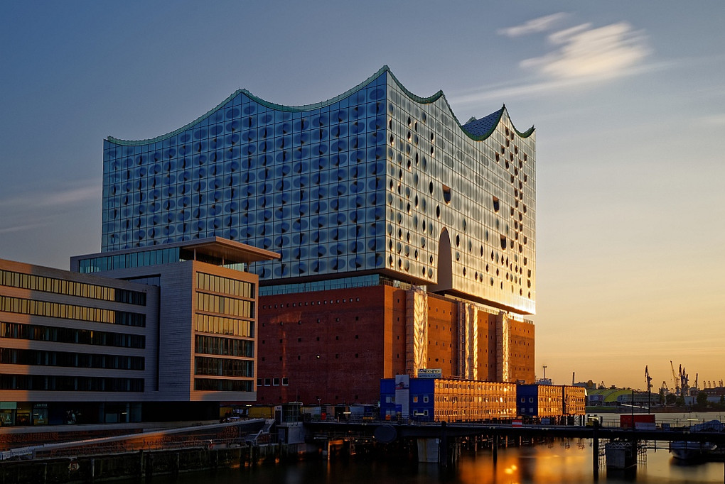 TS7,Elbphilharmonie,,Marco Polo,Schiffahrtsmuseum,Postgebäude 007 DxO
