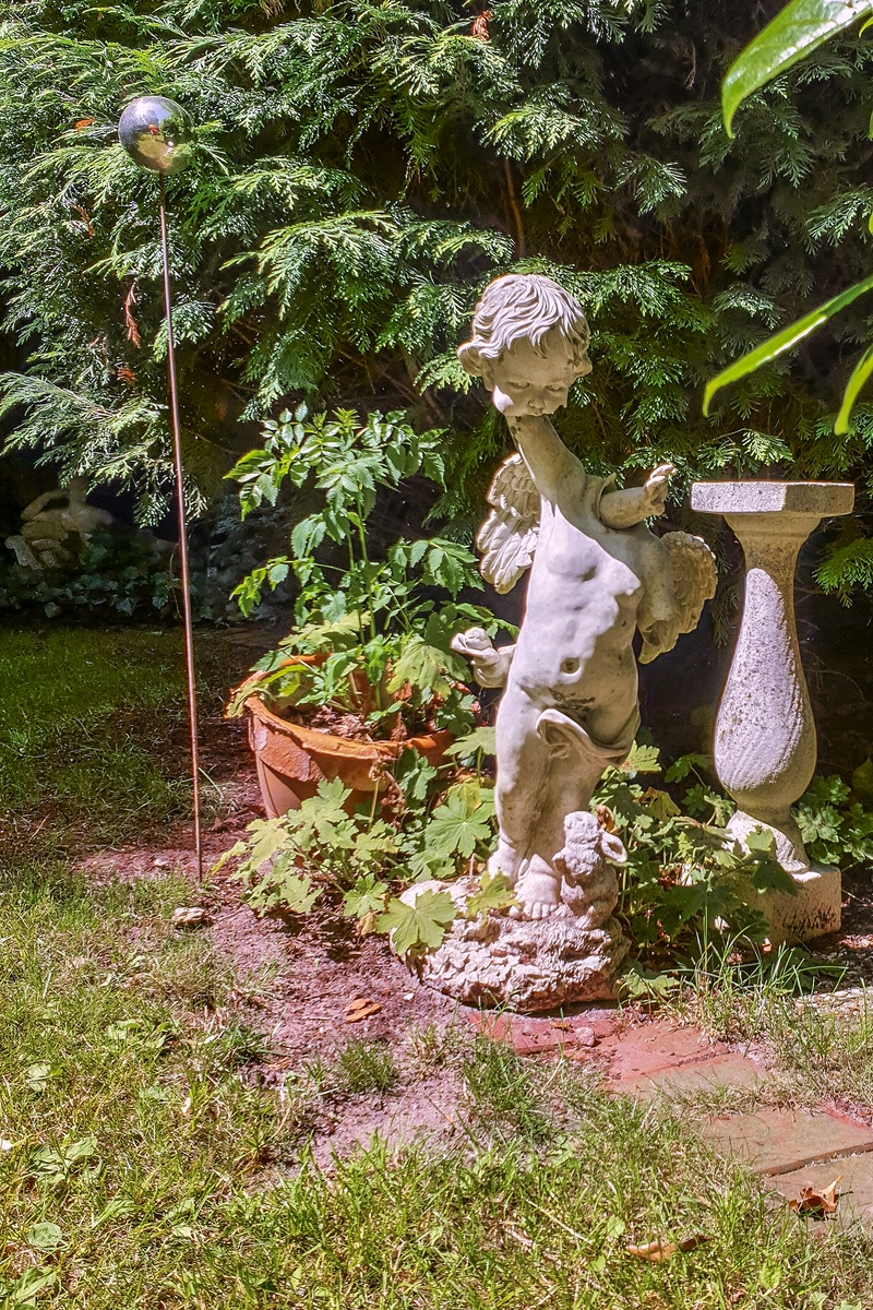 TZ_Gefallene Figur.jpg