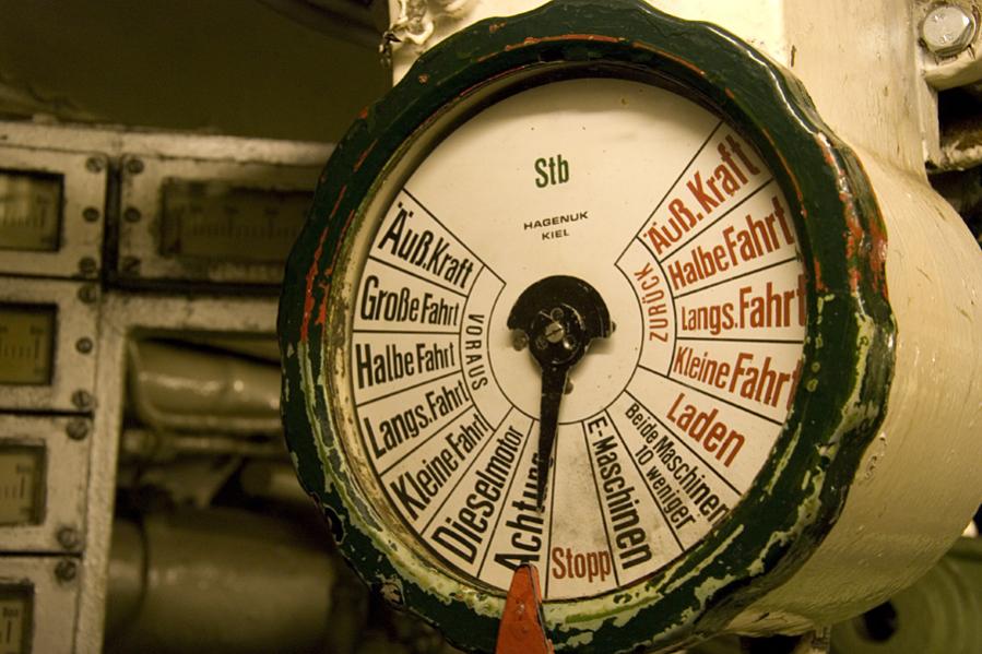 U 995 Maschinentelegraph