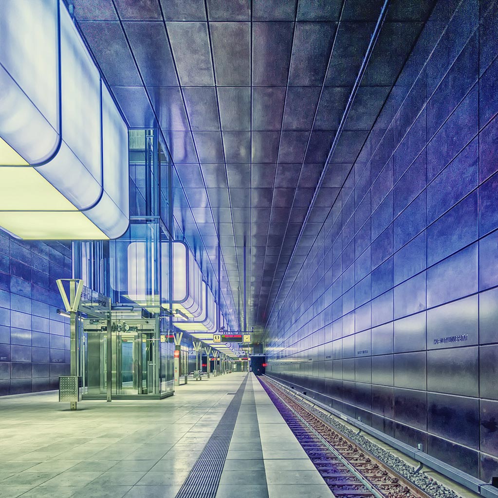 U-Bahn Station Hafencity Universität Hamburg in Blau
Aufgepeppt mit NIK ColorEfex Pro 4