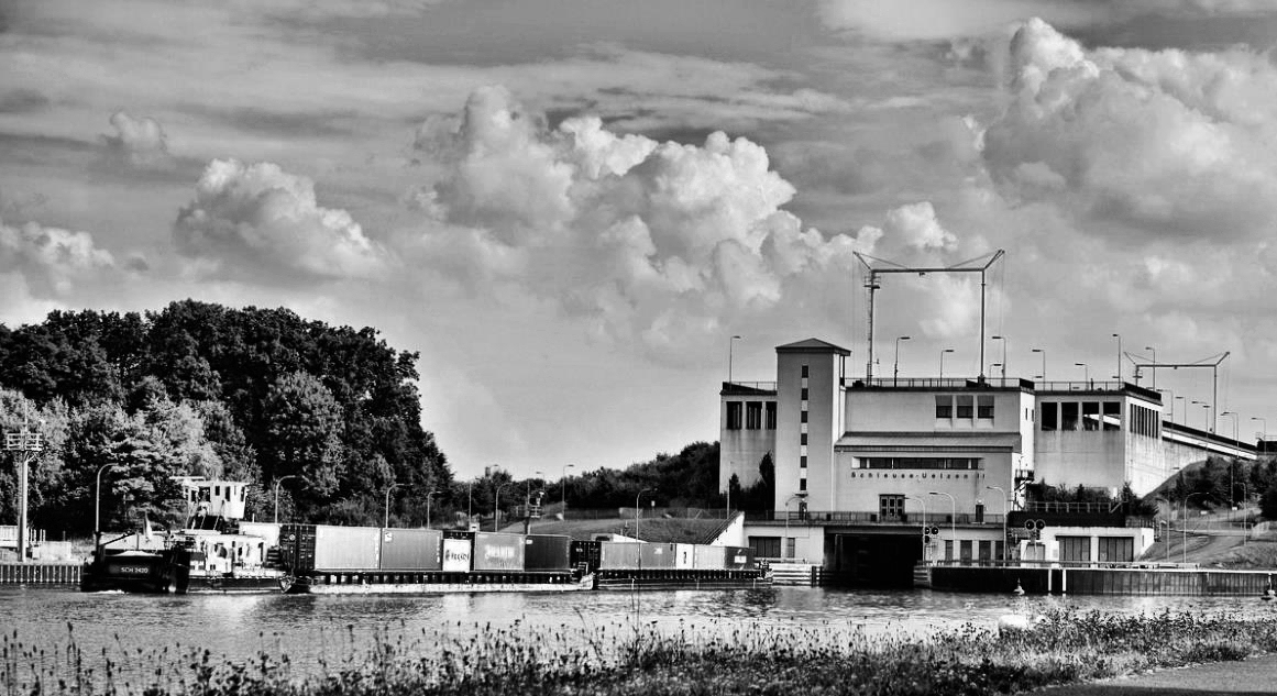 Uelzener Schleuse.jpg