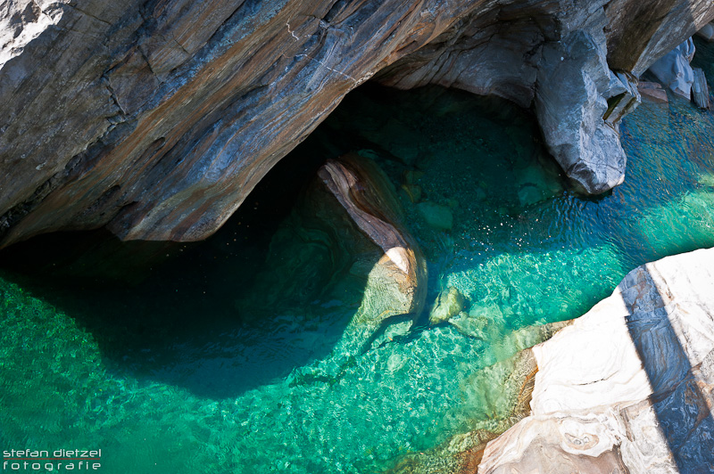 Valle Verzasca - Verzasca am südlichen Ende von Lavertezzo