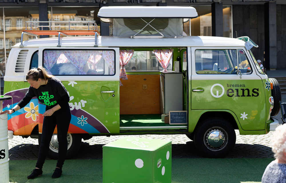 VW Bus Bremen Eins R.jpg